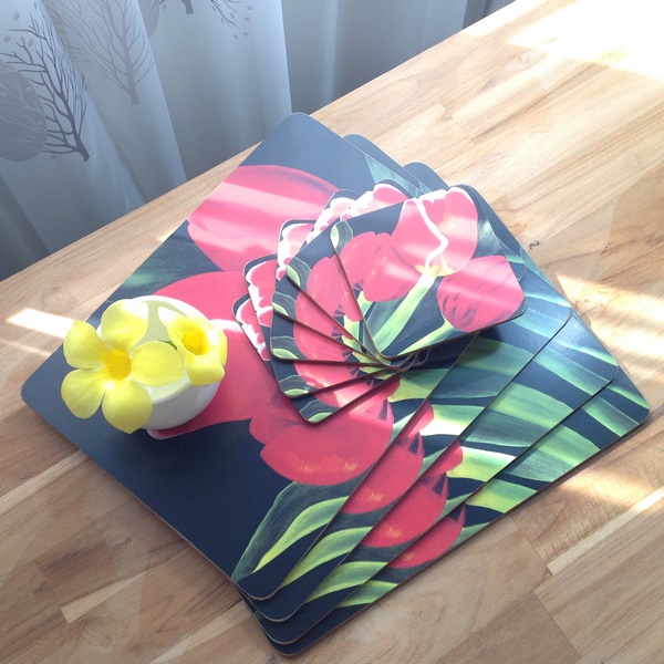 ชุดที่รองจานเล็ก พร้อมที่รองแก้ว  Cork Placemats + Coasters